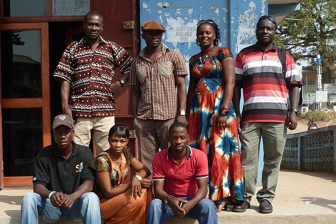 Mitarbeiterinnen des Network Movement for Justice and Development (NMJD)